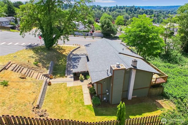 707 Alvord Avenue N, Kent, WA 98031