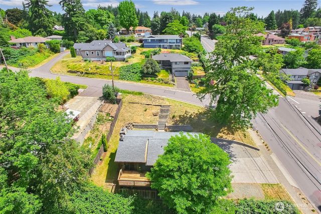 707 Alvord Avenue N, Kent, WA 98031