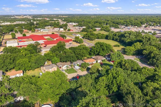 1409 B NW, Ardmore, OK 73401