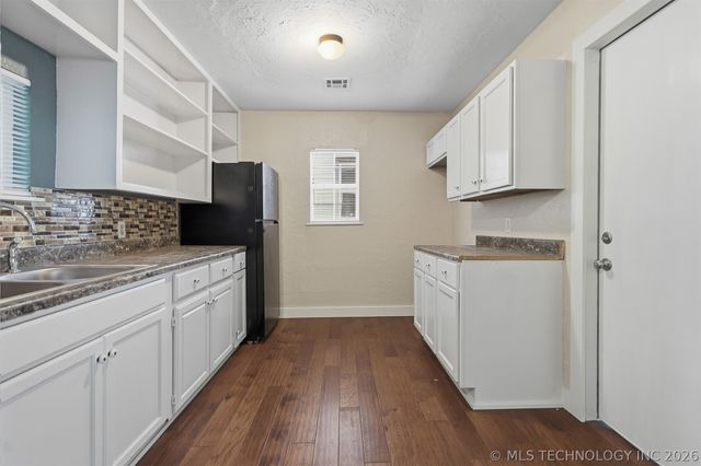 1409 B NW, Ardmore, OK 73401
