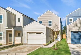 710 W Dallas Street, Conroe, TX 77301