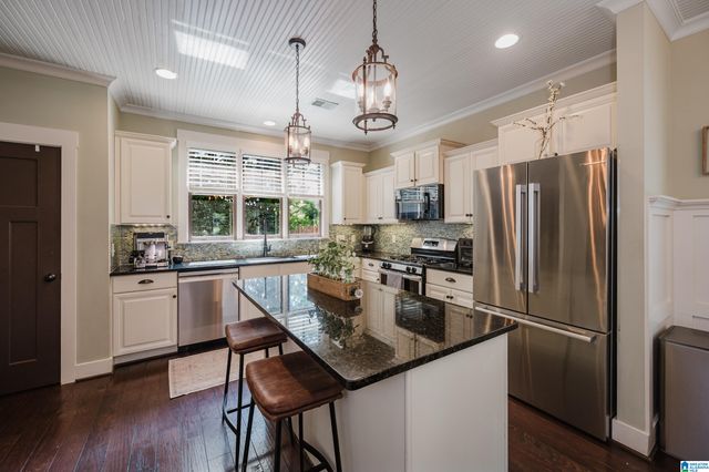 4677 AMBERLEY DRIVE, Birmingham, AL 35242