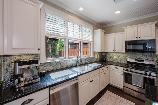 4677 AMBERLEY DRIVE, Birmingham, AL 35242