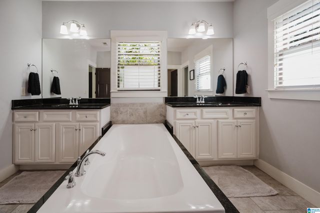 4677 AMBERLEY DRIVE, Birmingham, AL 35242