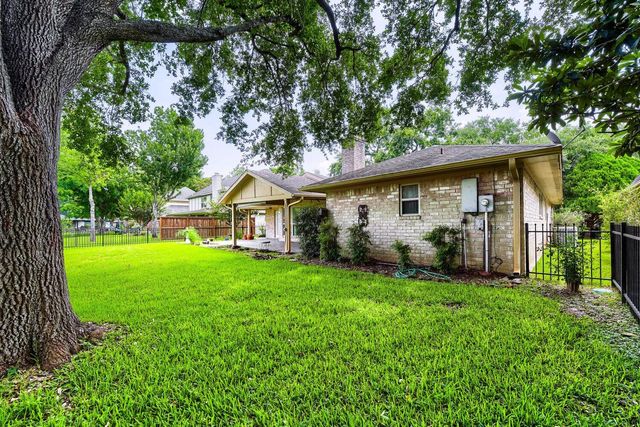 3418 Crow Valley Drive, Missouri City, TX 77459
