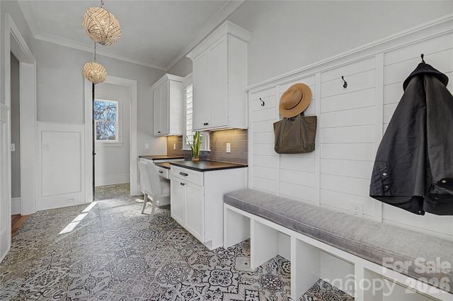 4325 Tangle Drive, Charlotte, NC 28211