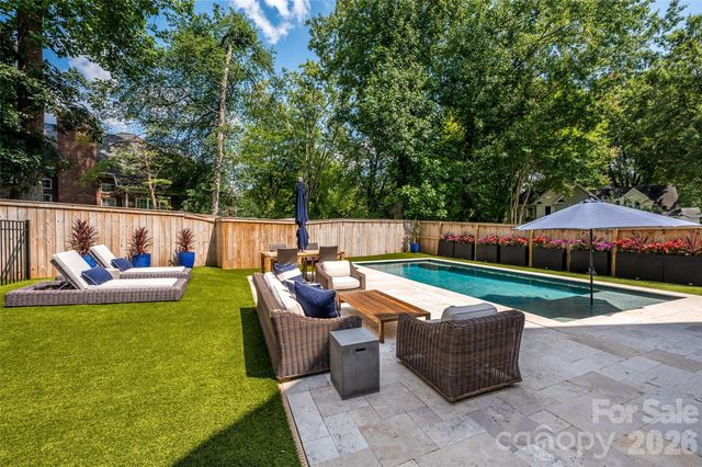 4325 Tangle Drive, Charlotte, NC 28211