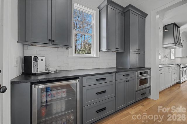 4325 Tangle Drive, Charlotte, NC 28211