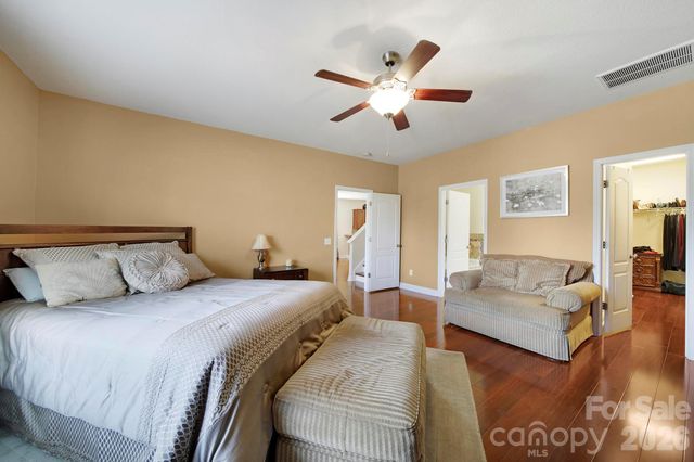 2492 Glyncastle Way, Gastonia, NC 28056