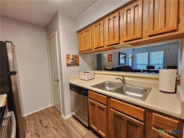 1202 Thorpe Lane 604, San Marcos, TX 78666