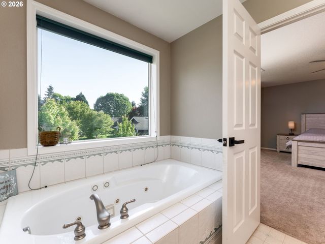 307 Nw 104TH St, Vancouver, WA 98685