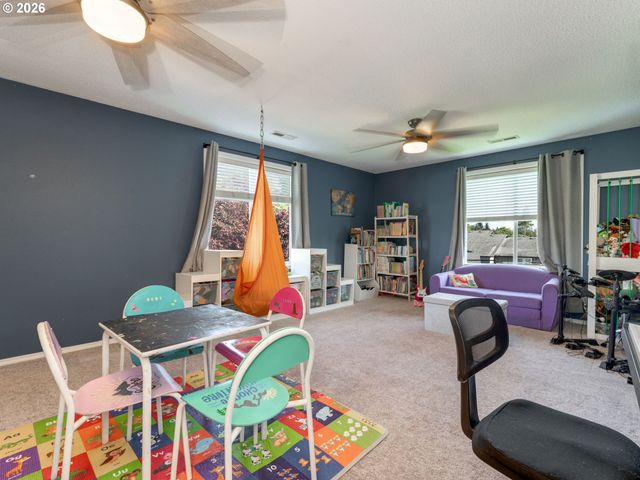 307 Nw 104TH St, Vancouver, WA 98685