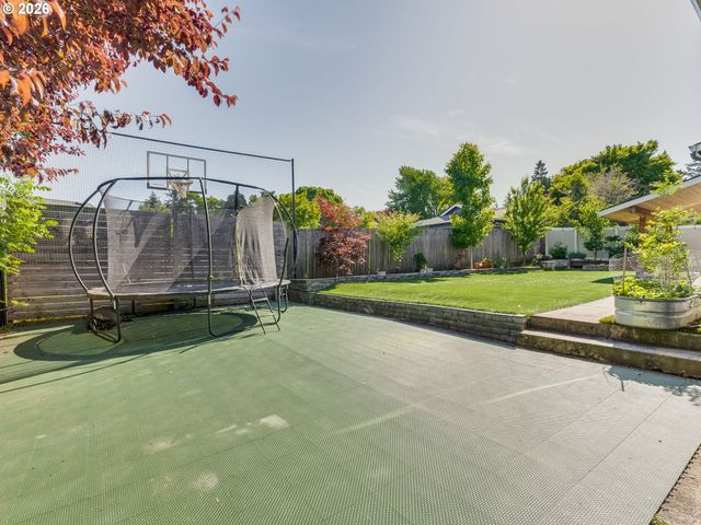 307 Nw 104TH St, Vancouver, WA 98685
