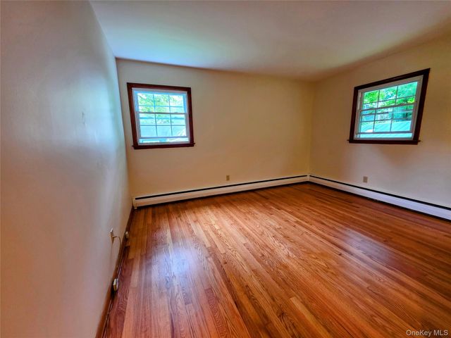 80 Colburn Drive, Poughkeepsie, NY 12603