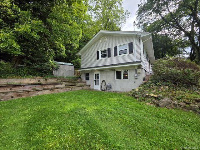 80 Colburn Drive, Poughkeepsie, NY 12603