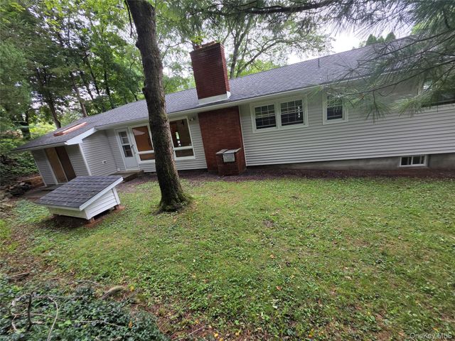 80 Colburn Drive, Poughkeepsie, NY 12603
