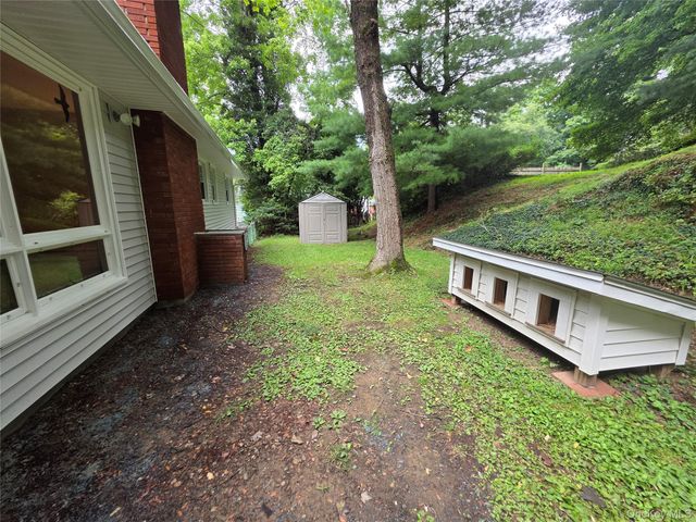 80 Colburn Drive, Poughkeepsie, NY 12603