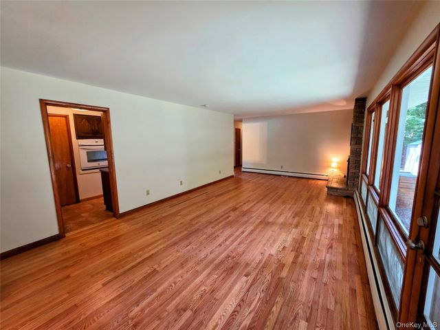 80 Colburn Drive, Poughkeepsie, NY 12603