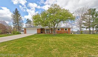 327 Coats Road, Orion Charter Township, MI 48362