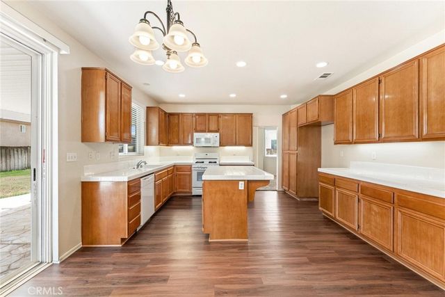 330 Palo Santa, San Jacinto, CA 92582