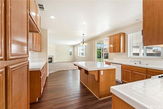 330 Palo Santa, San Jacinto, CA 92582