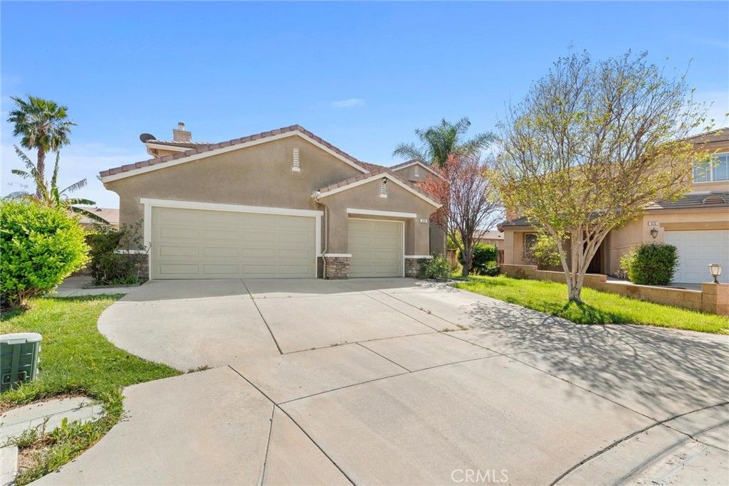 330 Palo Santa, San Jacinto, CA 92582