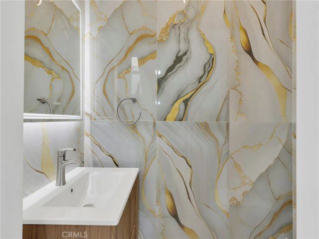 4530 Ensenada, Woodland Hills, CA 91364