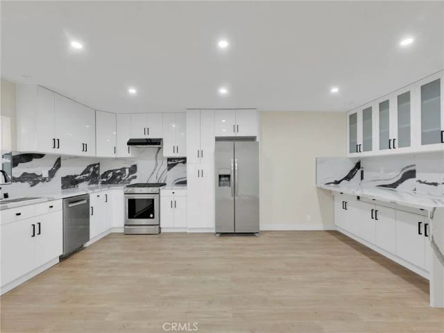 4530 Ensenada, Woodland Hills, CA 91364