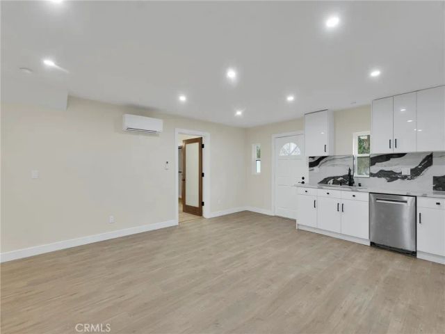 4530 Ensenada, Woodland Hills, CA 91364