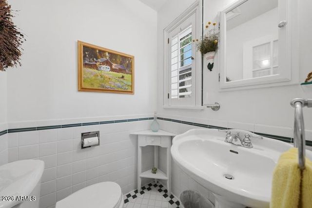 1609 W VIRGINIA Avenue, Phoenix, AZ 85007