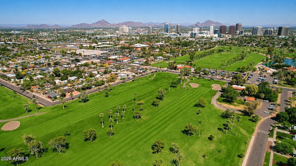 1609 W VIRGINIA Avenue, Phoenix, AZ 85007 — photo 4