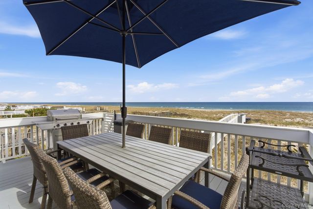 905 Dune Road, Westhampton Dunes, NY 11978