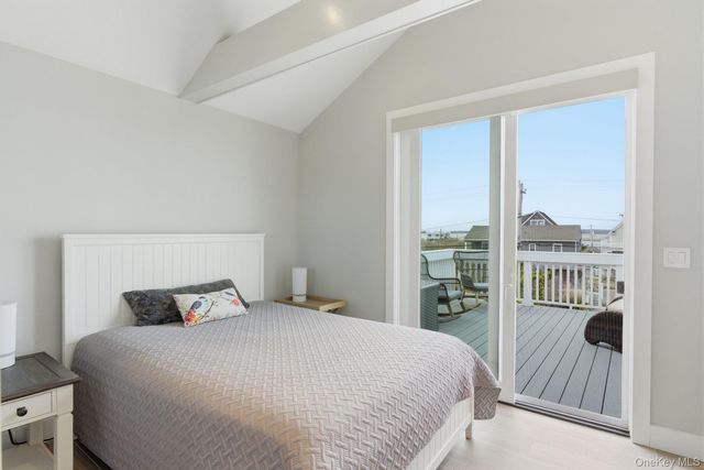 905 Dune Road, Westhampton Dunes, NY 11978