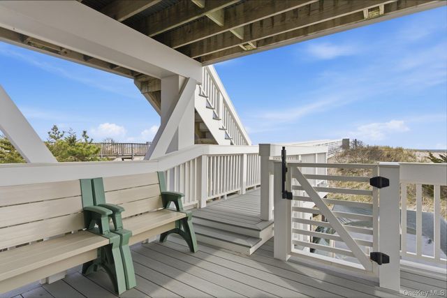 905 Dune Road, Westhampton Dunes, NY 11978