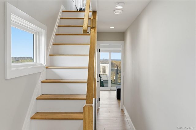 905 Dune Road, Westhampton Dunes, NY 11978