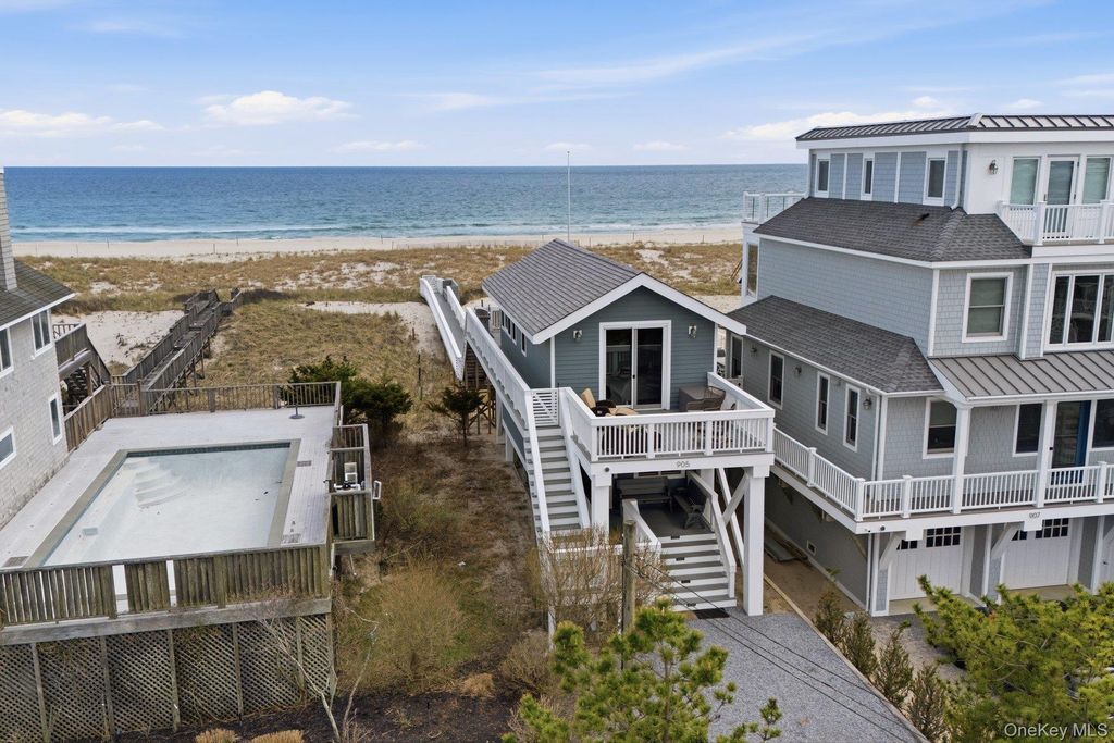 905 Dune Road, Westhampton Dunes, NY 11978