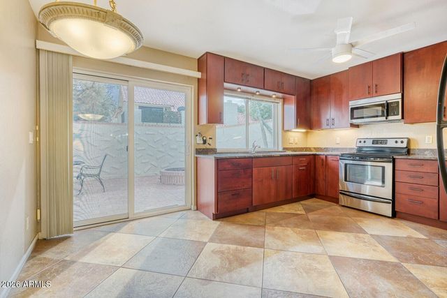 7111 E BUENA TERRA Way, Paradise Valley, AZ 85253