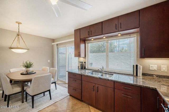 7111 E BUENA TERRA Way, Paradise Valley, AZ 85253