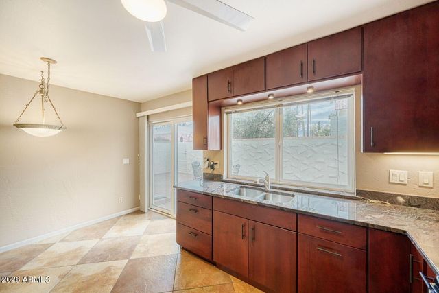 7111 E BUENA TERRA Way, Paradise Valley, AZ 85253