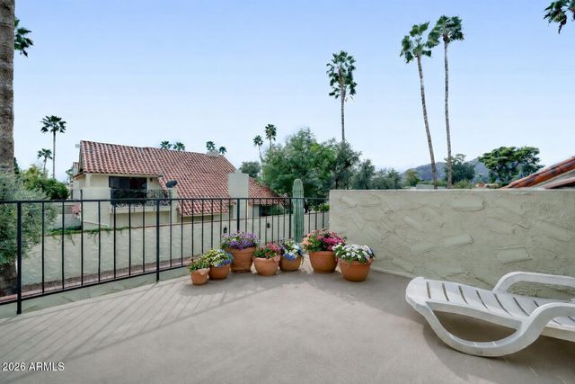 7111 E BUENA TERRA Way, Paradise Valley, AZ 85253