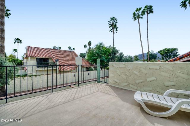 7111 E BUENA TERRA Way, Paradise Valley, AZ 85253