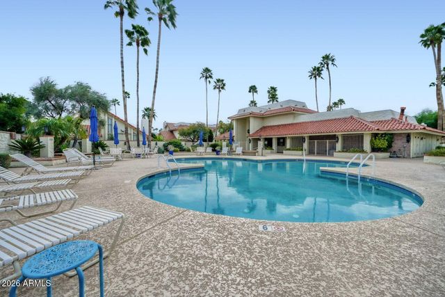 7111 E BUENA TERRA Way, Paradise Valley, AZ 85253