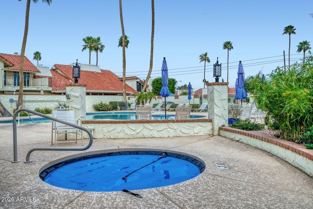 7111 E BUENA TERRA Way, Paradise Valley, AZ 85253