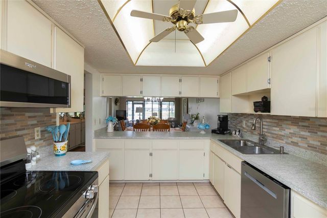 7614 RADCLIFFE CIRCLE B109, Port Richey, FL 34668