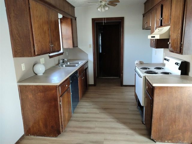 6404 SW Glenhaven Ave, Lawton, OK 73505