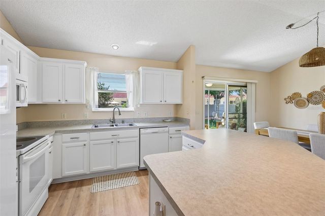 2014 SANTO DOMINGO DRIVE, The Villages, FL 32159