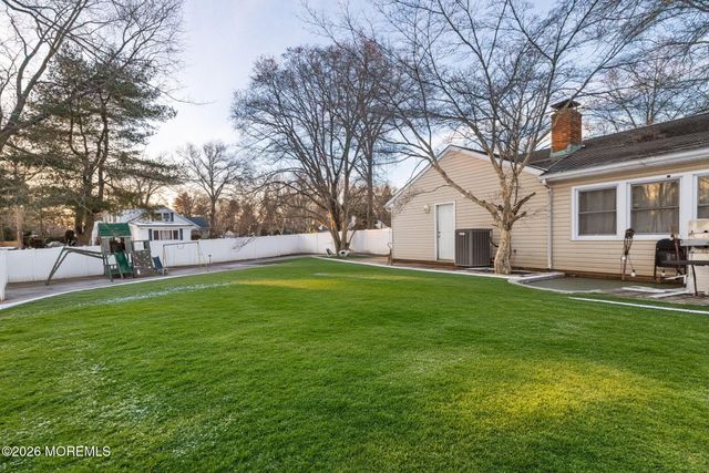 39 School Road W, Marlboro, NJ 07746