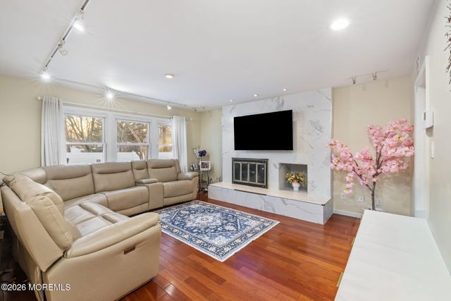 39 School Road W, Marlboro, NJ 07746