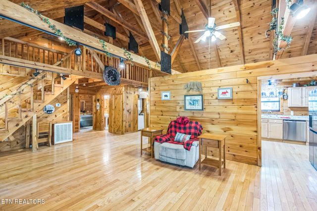 3045 Coon Hunter Lodge Rd, Jamestown, TN 38556