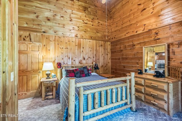 3045 Coon Hunter Lodge Rd, Jamestown, TN 38556